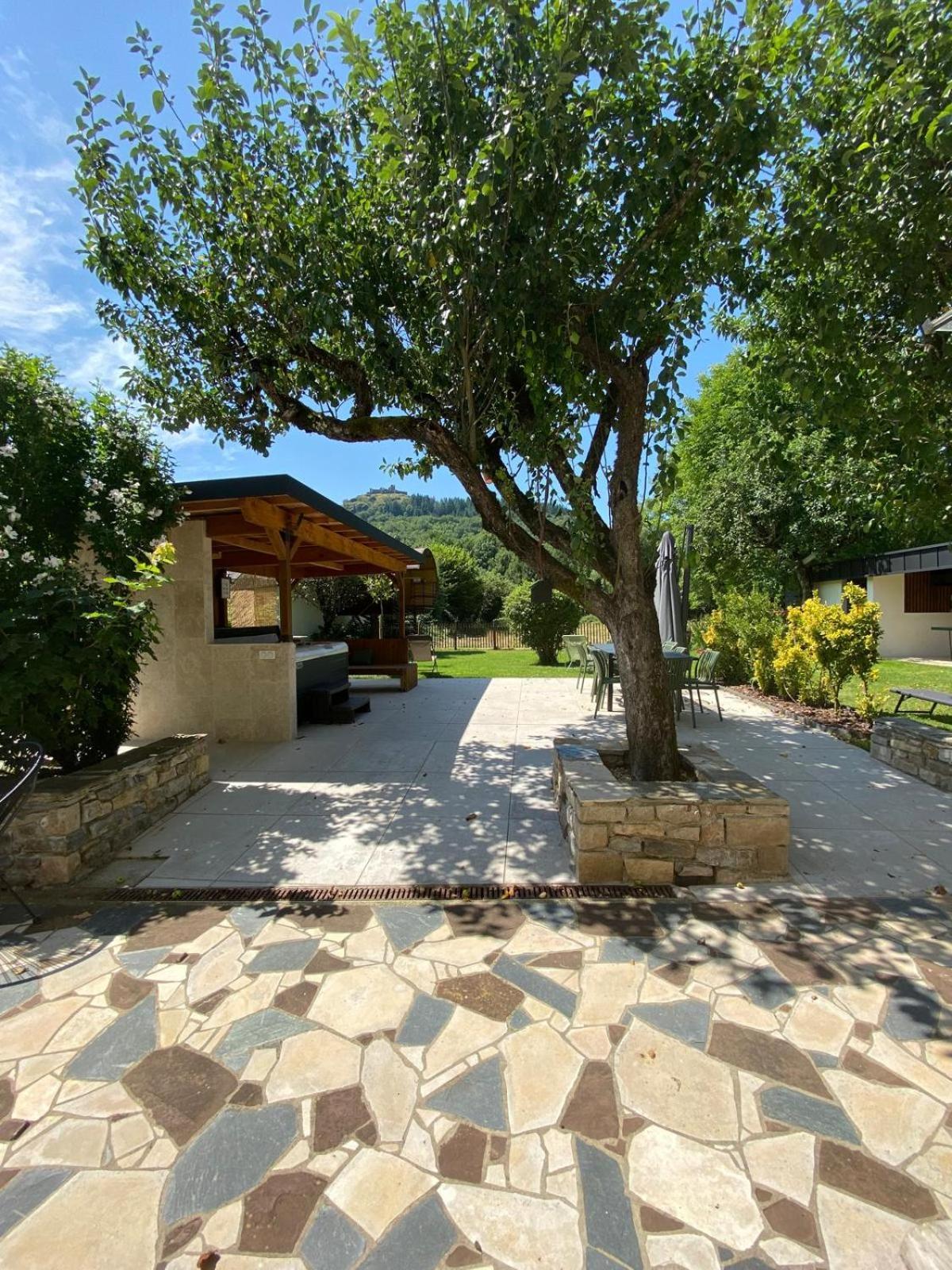 Gite Le Recoules Villa Espalion Exteriör bild